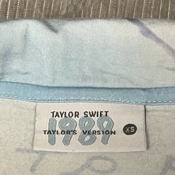 Taylor Swift 1989 Pajama Set, Size XS - Picture 4 of 4